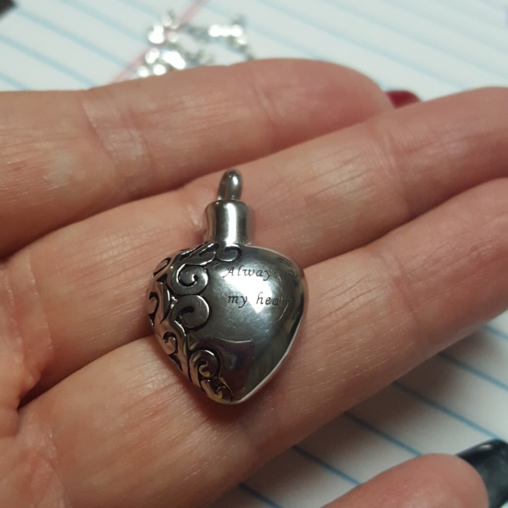 Always In My Heart Urn Necklace LAST ONE LEFT! - Picture 6 of 6